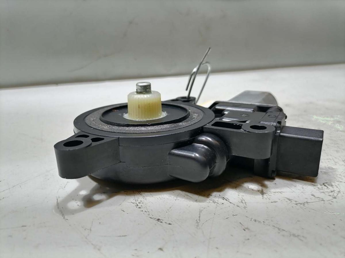 Mazda 6 GJ original Fensterhebermotor hinten rechts Bj.2015